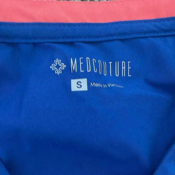 Med Couture jogger scrub set - Picture 3 of 4